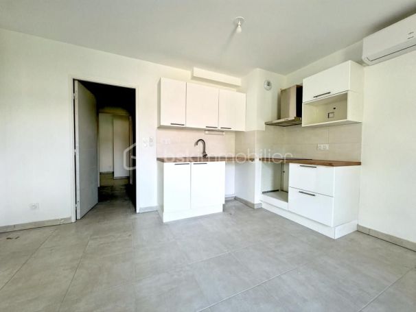 A louer APPARTEMENT T3 57 M2 TERRASSE NIMES