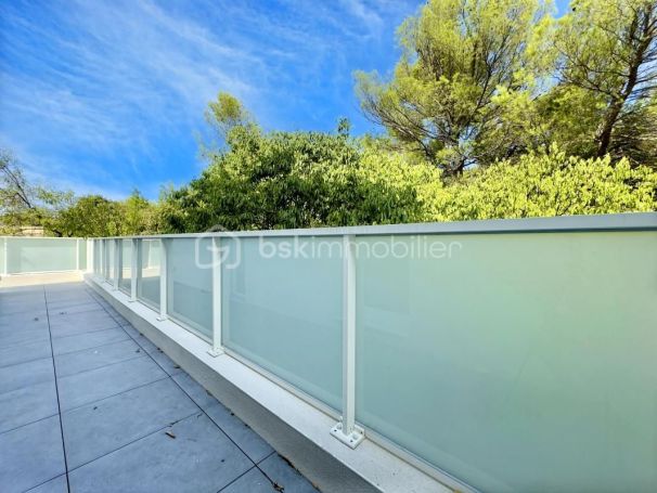 A louer APPARTEMENT T3 46 M2 TERRASSE NIMES