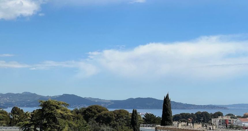 A vendre APPARTEMENT T4 113 m² DUPLEX La Ciotat