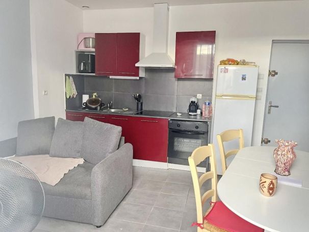 A louer APPARTEMENT T3 46 M2 PEZENAS