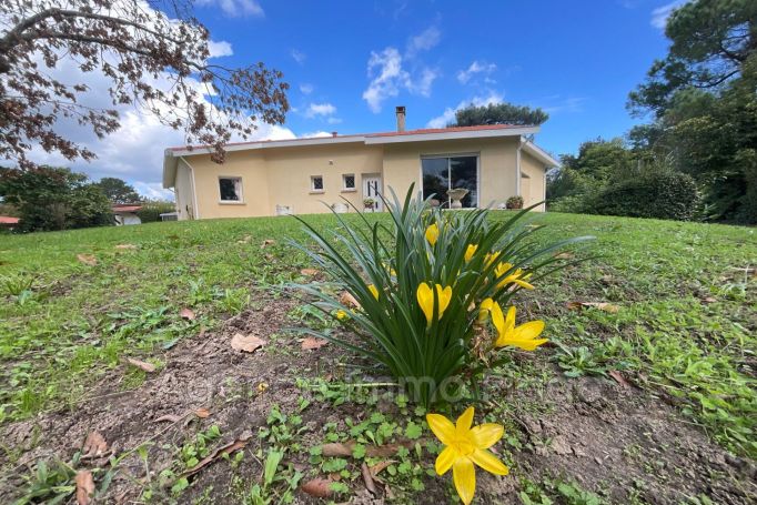 A vendre MAISON 4 PIECES 114 M2 QUEYRAC campagne