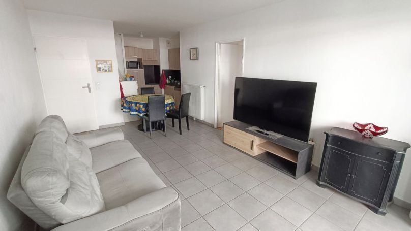 A louer APPARTEMENT T2 45 M2 TERRASSE MARSEILLE 10EME