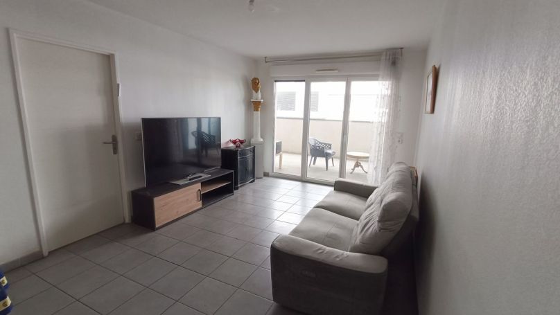 A louer APPARTEMENT T2 45 M2 TERRASSE MARSEILLE 10EME