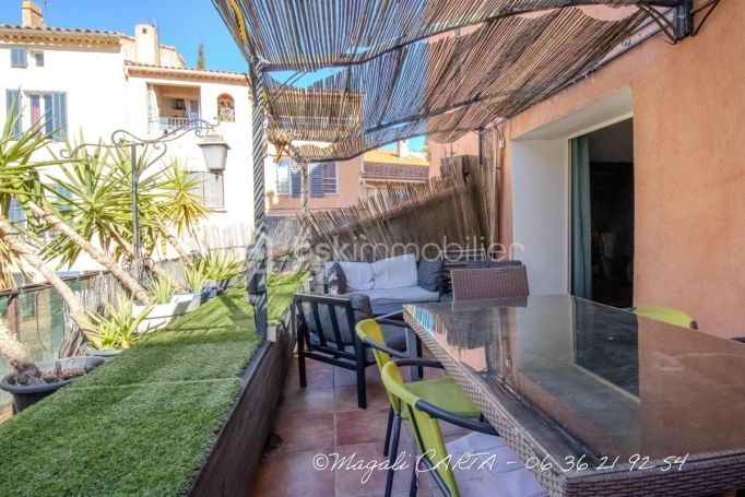 A louer APPARTEMENT DUPLEX T4 93 M2 TERRASSE BORD DE MER OLLIOULES