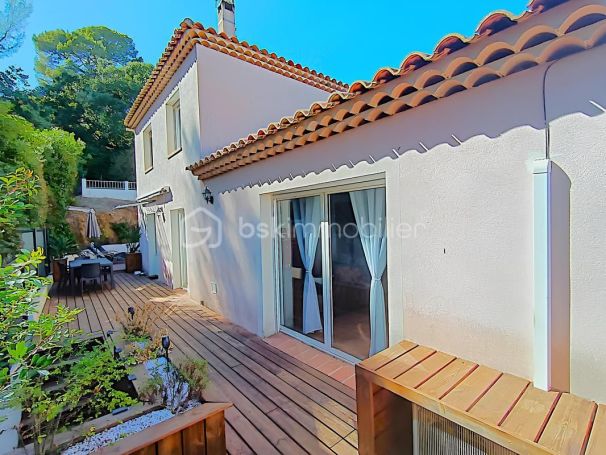 A louer MAISON 5 PIECES 112 M2 PLAGE à PIED LA SEYNE SUR MER