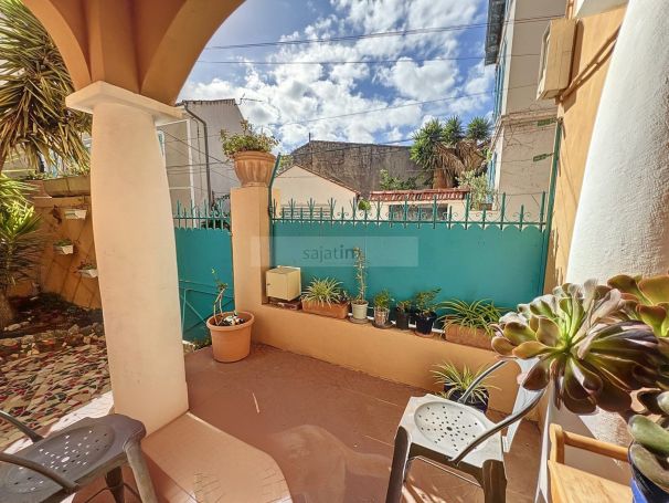 A vendre CHARMANTE MAISON DE VILLE 110 M² La Seyne-sur-Mer