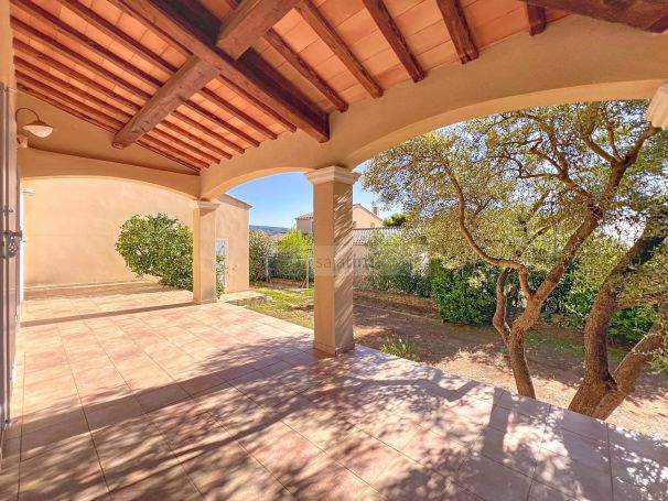 A vendre VILLA 6 PIECES quartier calme VUE MER La Ciotat