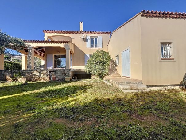 A vendre VILLA 6 PIECES quartier calme VUE MER La Ciotat