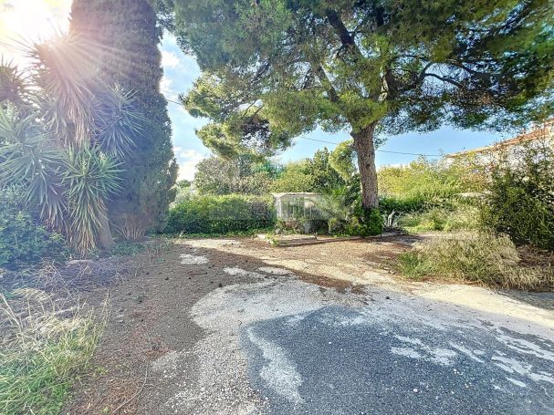 A vendre TERRAIN CONSTRUCTIBLE 406 M² CLOS DES PLAGES La Ciotat