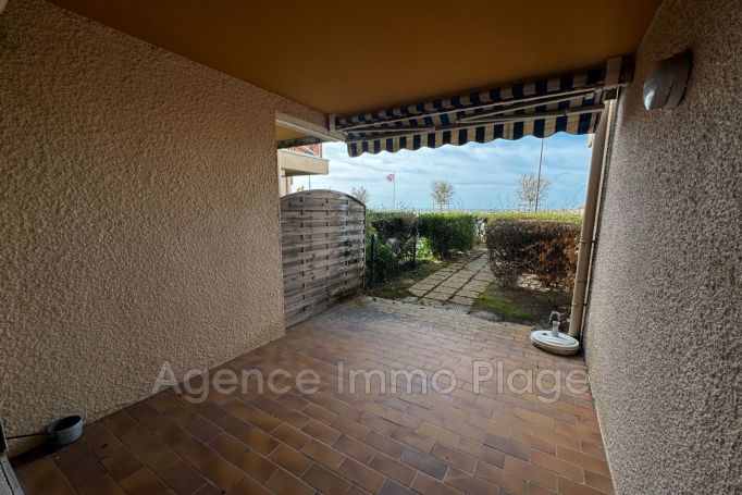 A louer APPARTEMENT T3 43 M2 TERRASSE PIEDS DANS L'EAU SOULAC SUR MER
