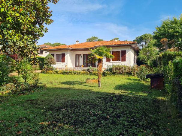 A vendre MAISON 5 PIECES 111 M2 SOORTS HOSSEGOR