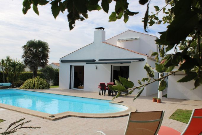 A vendre MAISON 5 PIECES 141 M2 PLAGE à PIED SAINT HILAIRE DE RIEZ