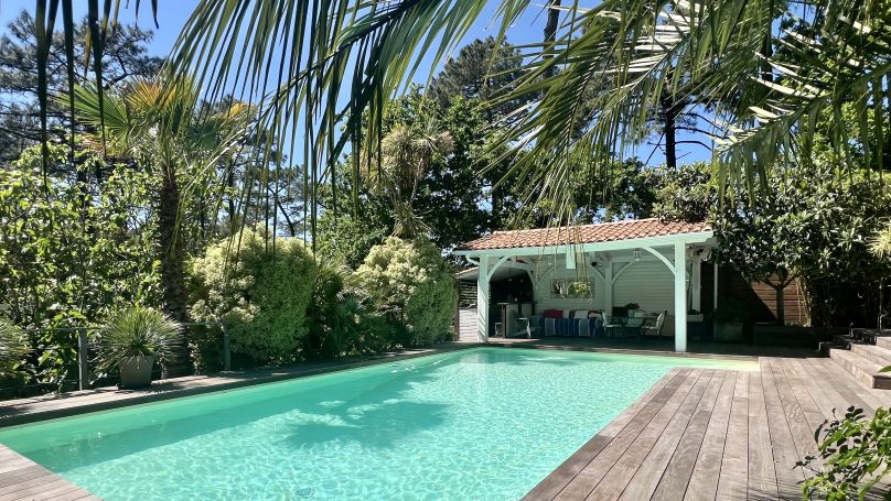 A vendre VILLA T6 PISCINE