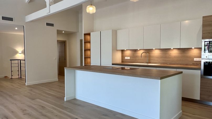 A vendre VILLA 7 PIECES PISCINE