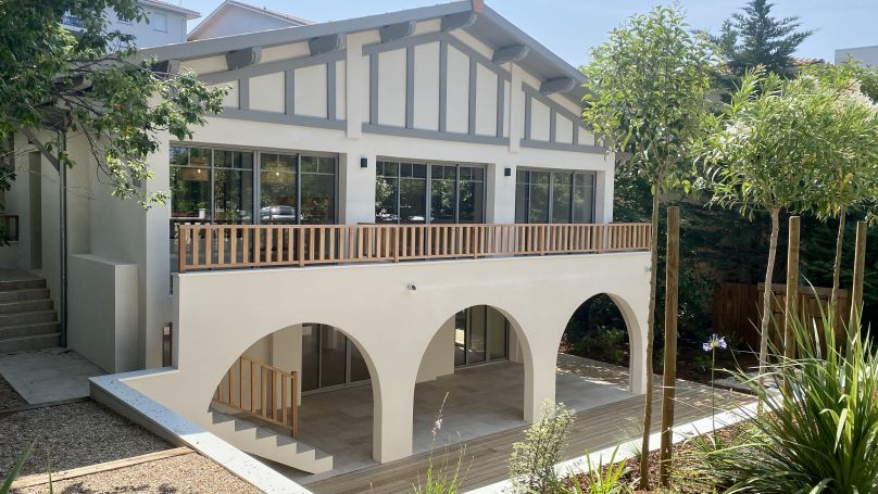 A vendre VILLA 7 PIECES PISCINE