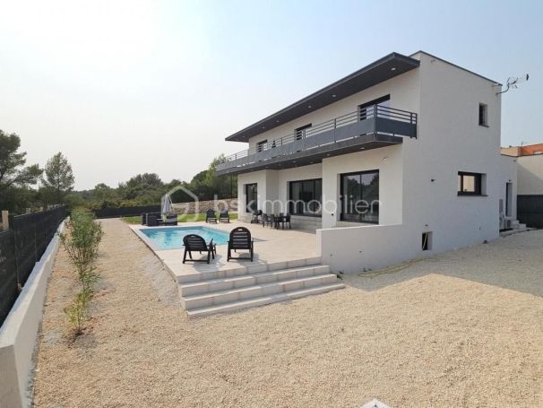 A louer MAISON CONTEMPORAINE NIMES