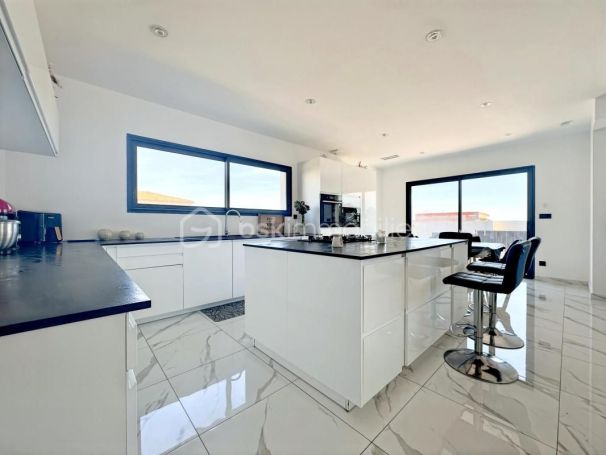 A louer MAISON CONTEMPORAINE NIMES