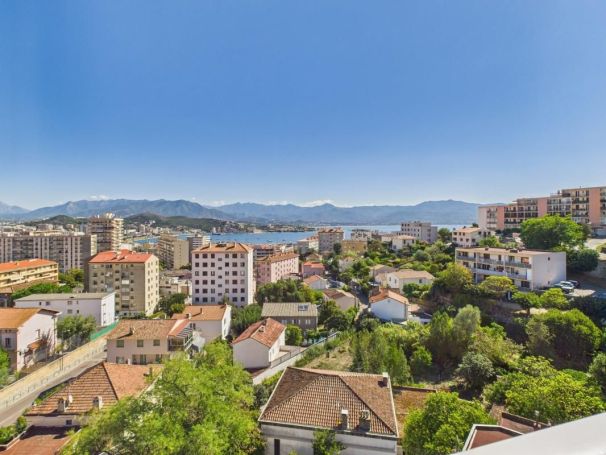 A louer APPARTEMENT T2 56 M2 TERRASSE VUE MER AJACCIO