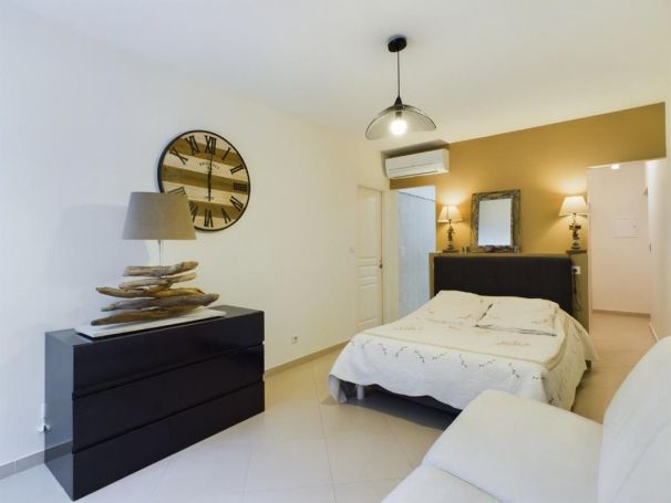 A louer APPARTEMENT T5 96 M2 VUE MER AJACCIO