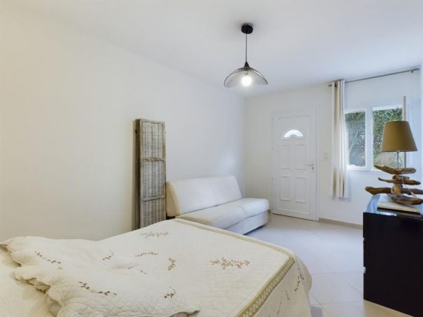 A louer APPARTEMENT T5 96 M2 VUE MER AJACCIO