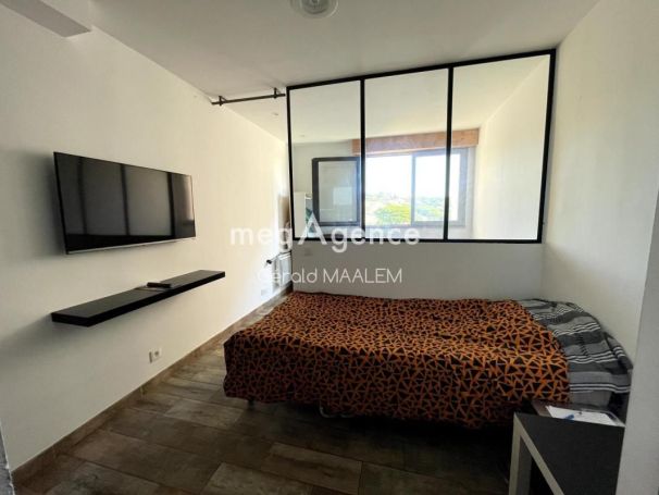 A louer STUDIO 19 M2 BORD DE MER CAVALAIRE SUR MER