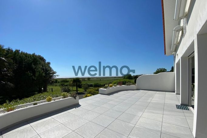 A louer MAISON CONTEMPORAINE VUE MER PORT DES BARQUES