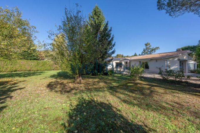 A louer MAISON CONTEMPORAINE CURSAN