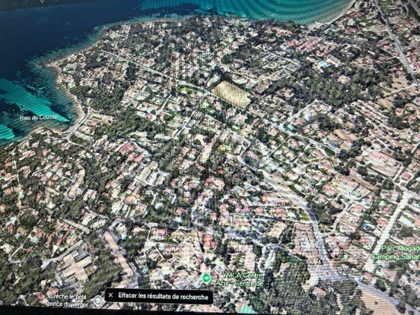 A vendre TERRAIN CONSTRUCTIBLE 473 m² QUARTIER BEAUCOURS Sanary-sur-Mer