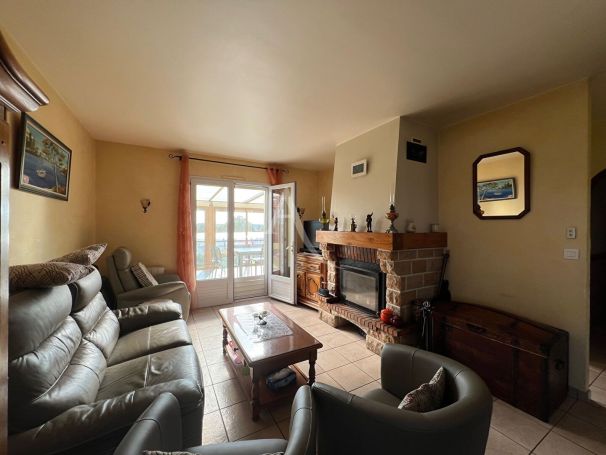 A vendre MAISON 5 PIECES 137 M2 BORD DE MER LONGEVILLE SUR MER