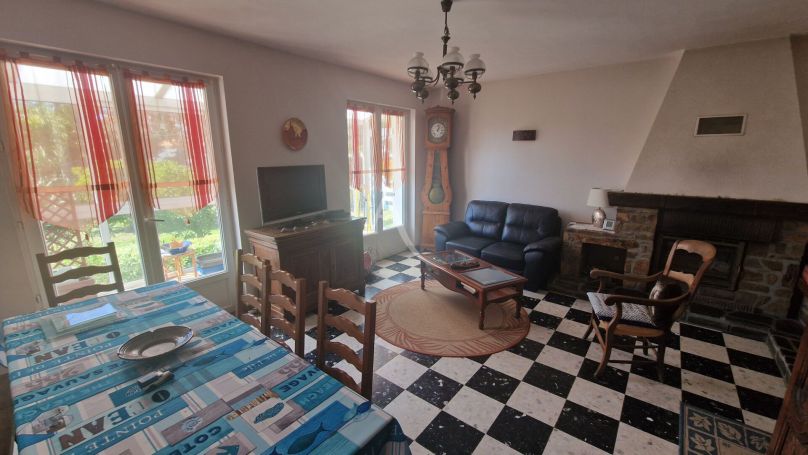 A vendre MAISON 6 PIECES 138 M2 BORD DE MER TALMONT SAINT HILAIRE