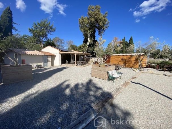 A louer MAISON DE MAîTRE BORD DE MER SIGEAN