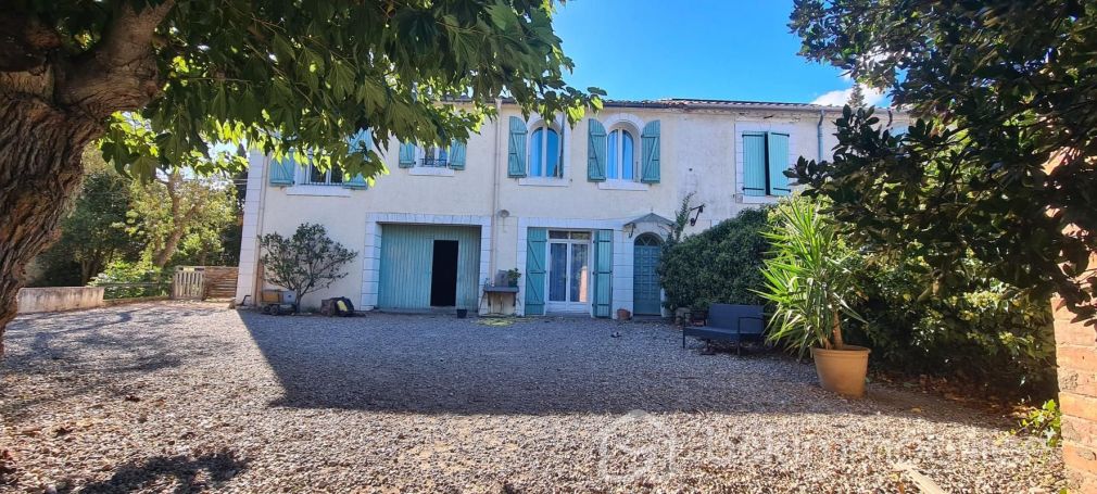 A louer MAISON DE MAîTRE BORD DE MER SIGEAN