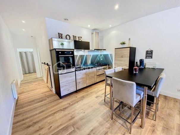 A louer APPARTEMENT NEUF T2 45 M2 BORD DE MER SETE