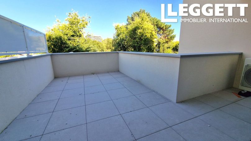 A louer APPARTEMENT DE PRESTIGE NEUF T3 69 M2 BORDEAUX