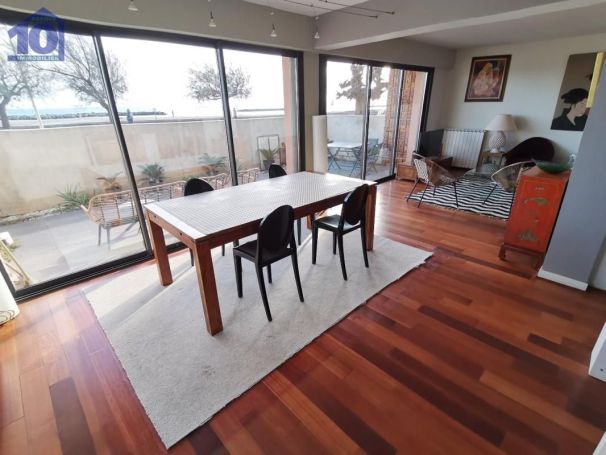 A louer APPARTEMENT T3 90 M2 TERRASSE PIEDS DANS L'EAU VALRAS PLAGE