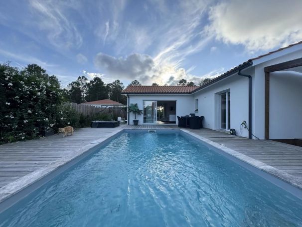 A louer MAISON CONTEMPORAINE BORD DE MER MIMIZAN