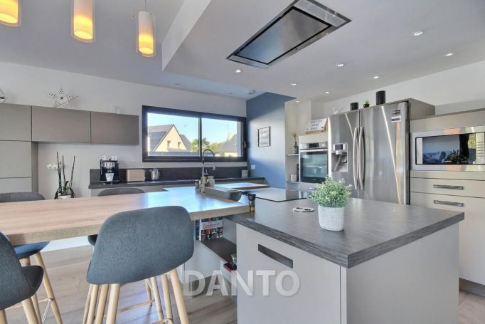 A louer MAISON CONTEMPORAINE BORD DE MER PORNICHET