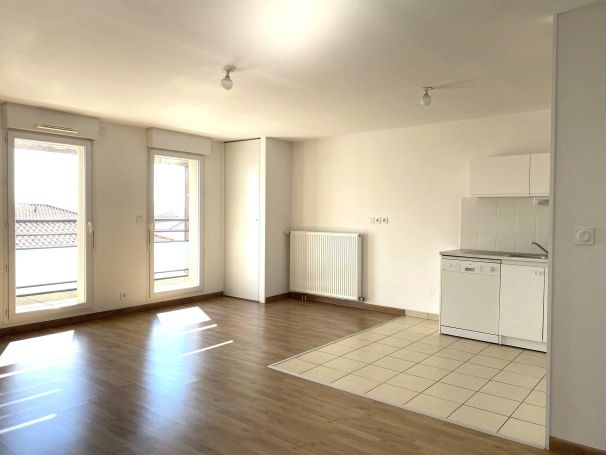 A louer APPARTEMENT T3 68 M2 BORD DE MER SAINT GILLES CROIX DE VIE