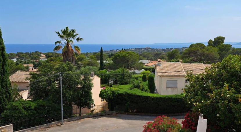 A louer MAISON DE MAîTRE VUE MER SAINT RAPHAEL
