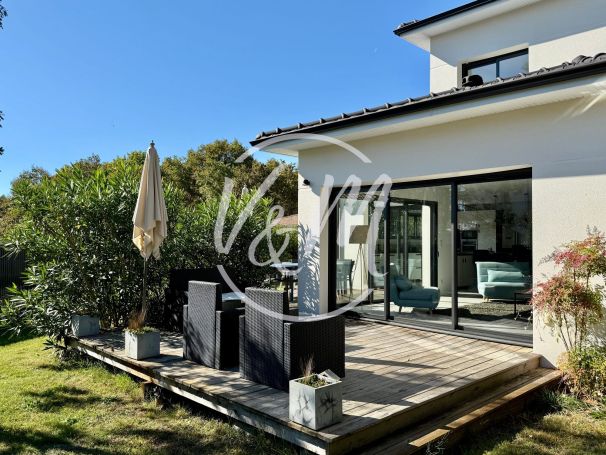 A vendre belle Maison RECENTE 7 pieces 158 m² Audenge