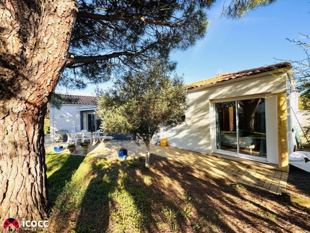 A louer MAISON D'ARCHITECTE LUCON