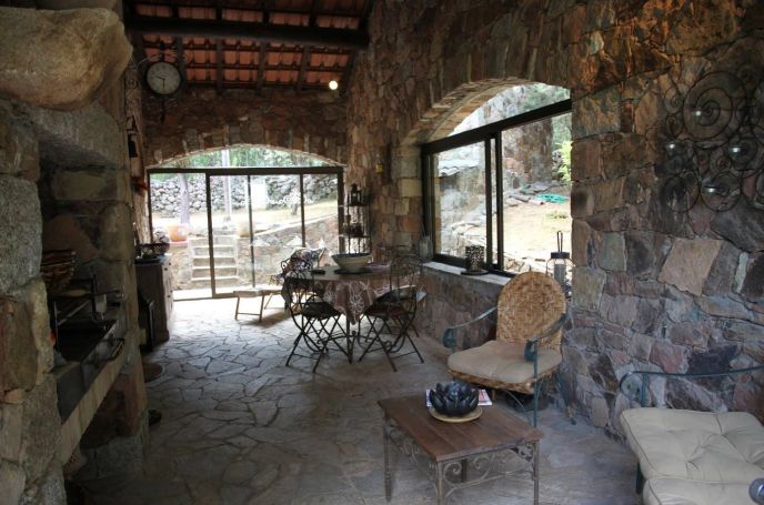 A vendre Magnifique PROPRIETE EN PIERRE 6 PIECES 150 M² SAINTE LUCIE DE PORTO VECCHIO