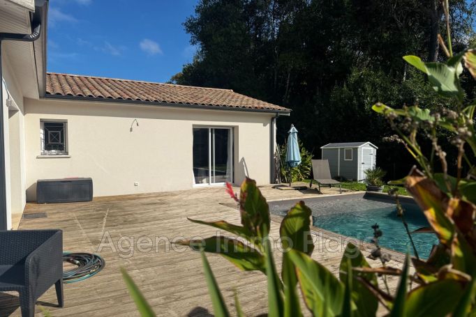 A vendre MAISON 5 PIECES 130 M2 SAINT VIVIEN DE MEDOC