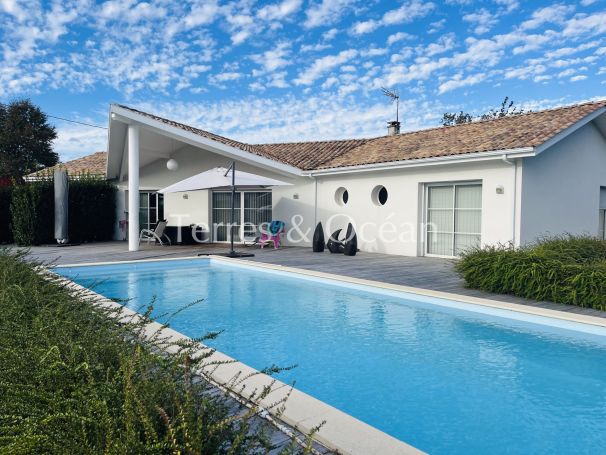 A louer MAISON CONTEMPORAINE ANGRESSE