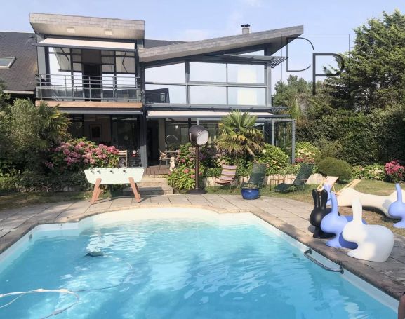 A louer MAISON CONTEMPORAINE BORD DE MER BATZ SUR MER