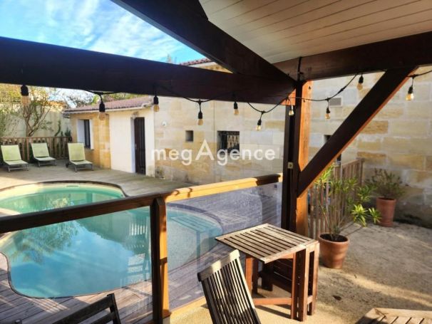 A louer MAISON DE MAîTRE BEGLES