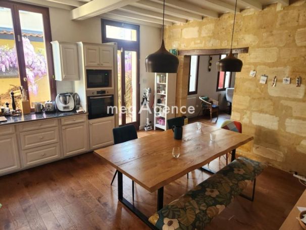 A louer MAISON DE MAîTRE BEGLES