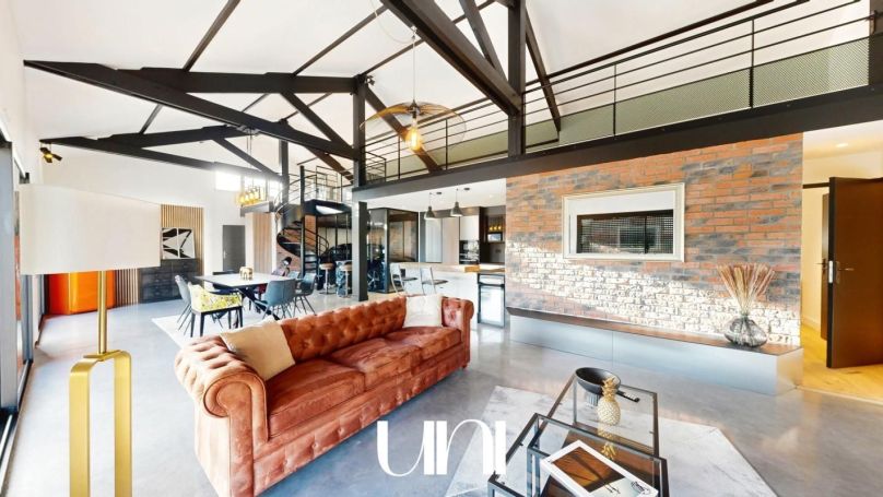 A vendre LOFT 4 PIECES 149 M2 CAEN