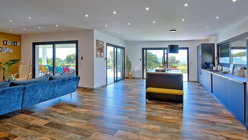 A louer MAISON 5 PIECES 172 M2 VUE MER BASTELICACCIA