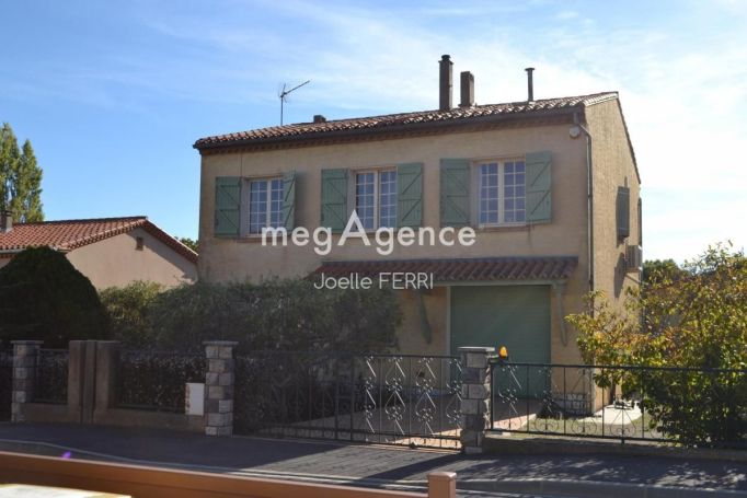 A louer MAISON 6 PIECES 125 M2 PEYRIAC MINERVOIS